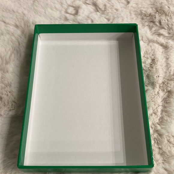 BOTTEGA VENETA | Authentic Small Empty Box - Picture 5 of 9